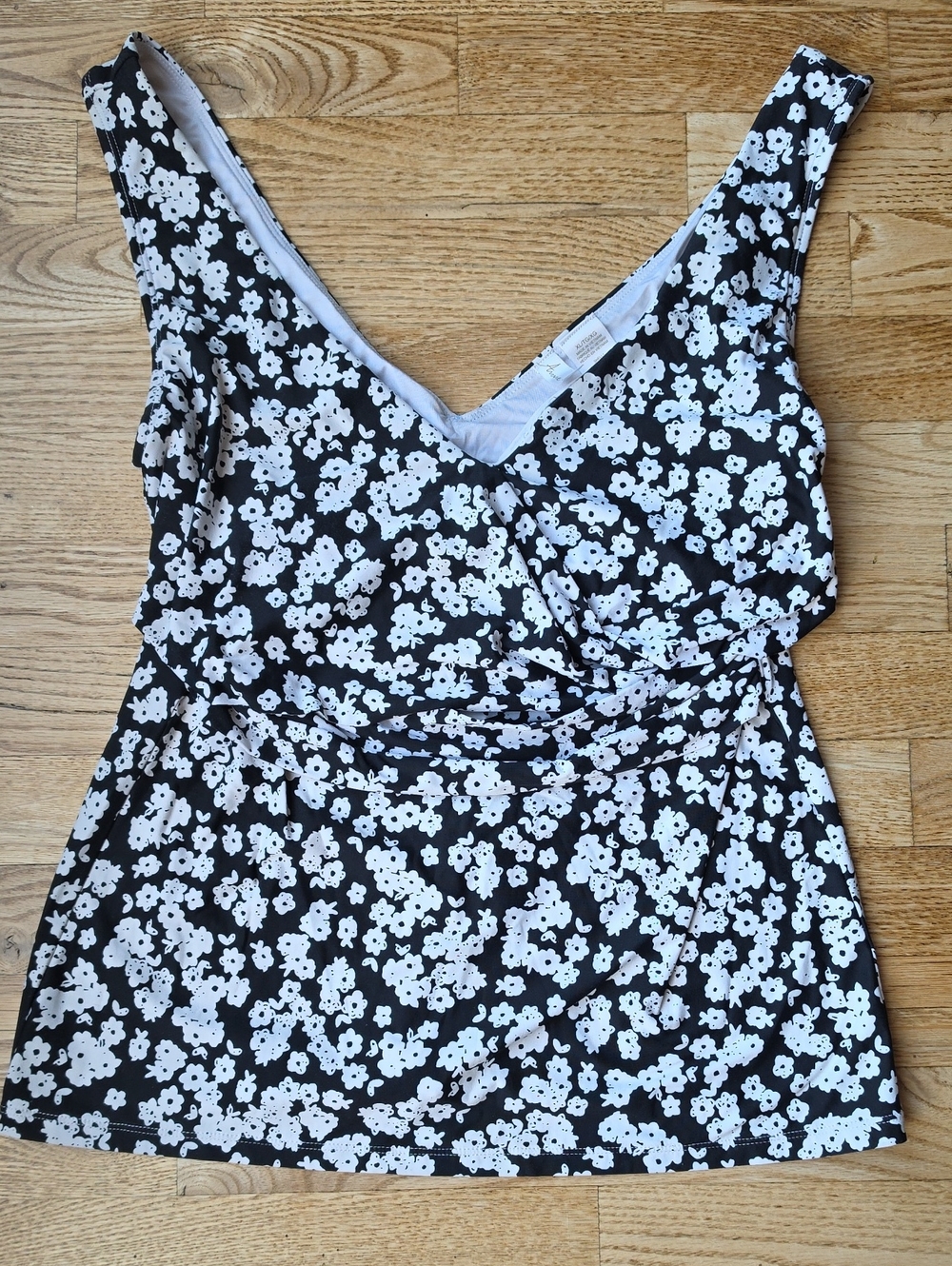 (XL) Anne Cole Black and White Floral Tankini Swim Top Vacation Swim Summer Lake